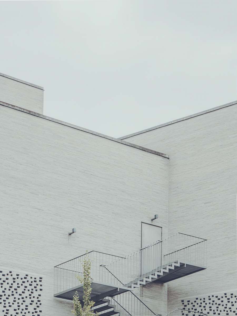 iphone wallpapers high-rise white concrete building iphone backgrounds
